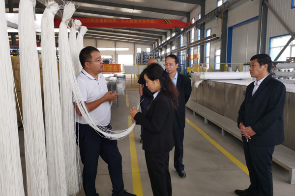 陜西航天建設(shè)集團(tuán)有限公司總經(jīng)理、黨委副書記謝明娟率隊赴遼寧一諾環(huán)保產(chǎn)業(yè)集團(tuán)開展考察調(diào)研工作